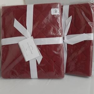 **POTTERY BARN Belgian Flax Linen Diamond Quilted King Shams set of 2 - RUBY Red
